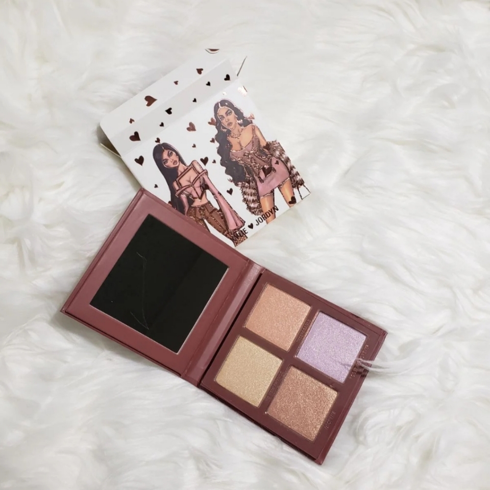 Kylie X Jordyn Collection Highlighter